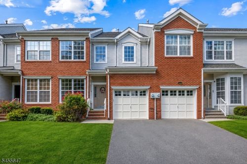 33 Gordon Cir, Parsippany, NJ, 07054-3496 | Card Image