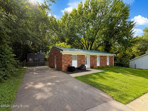 148 Vonda Ct, Radcliff, KY, 40160-9724 | Card Image