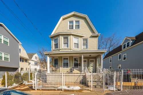 1039 Anna St, Elizabeth, NJ, 07201-1412 | Card Image