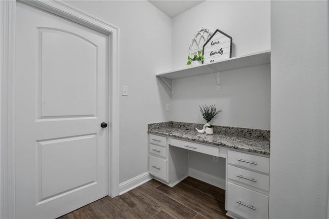 Computer Nook | Image 15