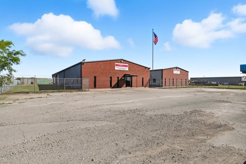 16410 Us Highway 380 W, Krum, TX, 76249-8068 | Card Image