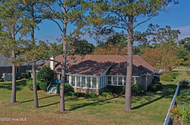 6042 Dolphin Rd, House other with 3 bedrooms, 2 bathrooms and 2 parking in Oriental NC | Image 39