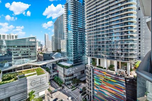 1609-45 Sw 9th St, Miami, FL, 33130-3896 | Card Image