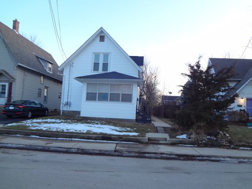 835 Oak St, ELGIN, IL, 60123-7303 | Card Image