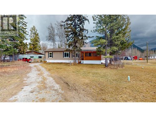 4747 Willow Ave, Canal Flats, BC, V0B1B0 | Card Image