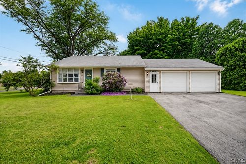 25 Ford St, Baldwinsville, NY, 13027-2329 | Card Image