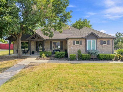 224 Williamsburg, Catoosa, OK, 74015-2089 | Card Image
