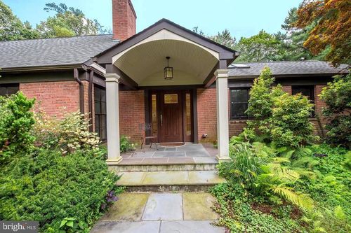 205 Spruce Tree Rd, Radnor, PA, 19087-3715 | Card Image