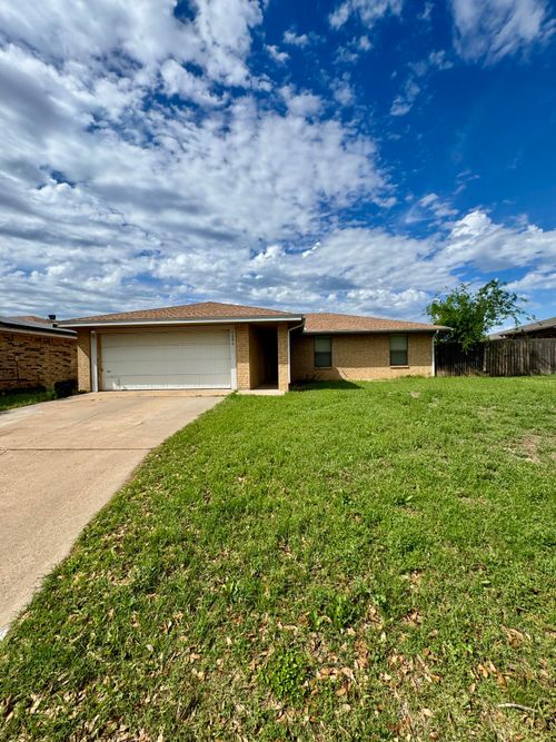 1606 Kansas Ave, San Angelo, TX, 76904-6835 | Card Image