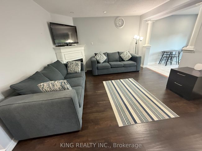 21 - 21 Eastview Gate, House attached with 4 bedrooms, 4 bathrooms and 2 parking in Brampton ON | Image 4