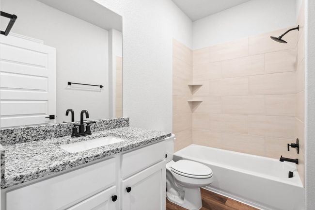 9321 Gladsome Path, House other with 4 bedrooms, 2 bathrooms and 4 parking in Manor TX | Image 12