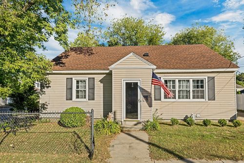 13 Mulvanity St, Nashua, NH, 03060-3933 | Card Image