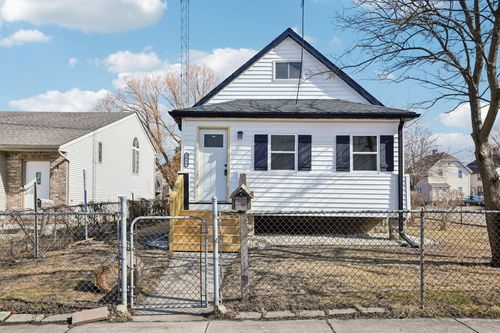 5039 26th Ave, Kenosha, WI, 53140-5829 | Card Image