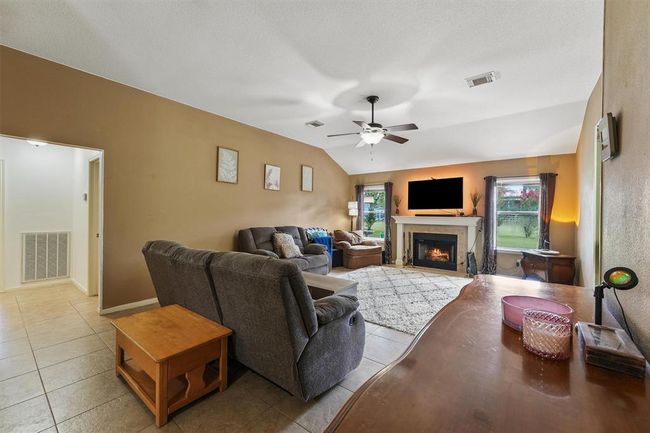 17010 Cypress Knee Dr, House other with 3 bedrooms, 2 bathrooms and 2 parking in Cypress TX | Image 14