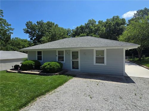 107 Ranson Rd, Greenwood, MO, 64034-9656 | Card Image