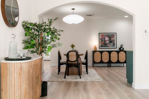 5313 Wellington Dr, Austin, TX, 78723-4005 | Card Image