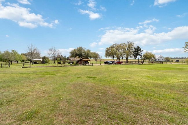275 Saegert Rd, House other with 4 bedrooms, 2 bathrooms and 4 parking in Paige TX | Image 39