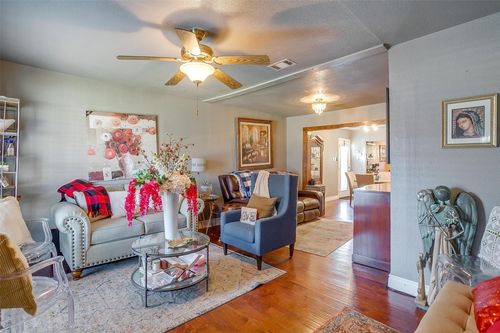 5812 Locke Ave, Fort Worth, TX, 76107-5022 | Card Image