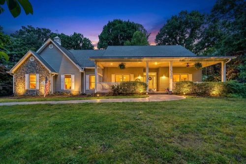 1495 Walnut Run Dr, Hardy, VA, 24101-3049 | Card Image