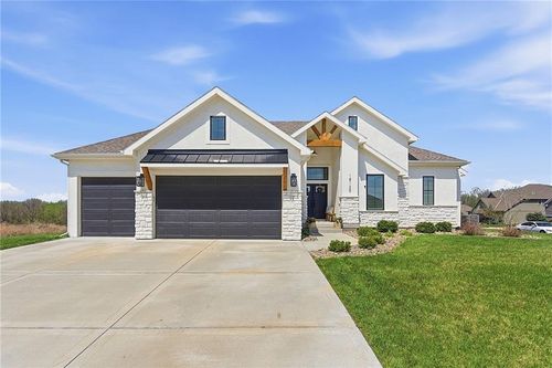 18120 N Peach Blossom Drive, Platte City, MO, 64079 | Card Image