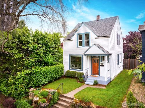 1606 22nd Ave, Seattle, WA, 98122-2914 | Card Image