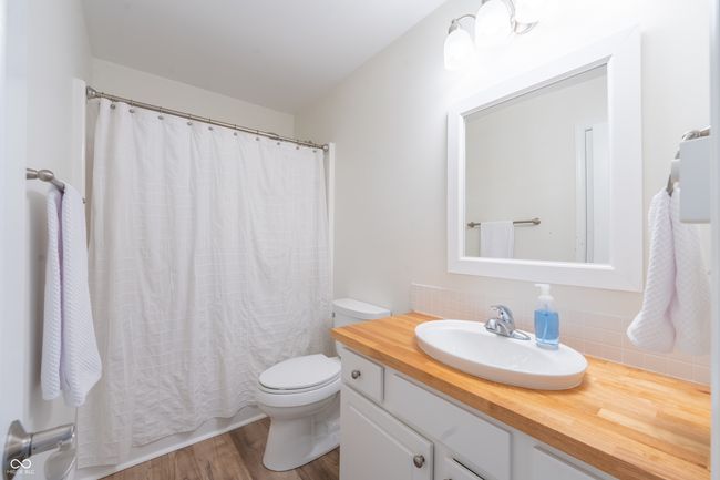 Primary bath | Image 16