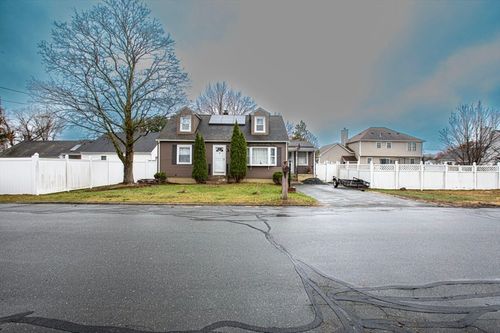 10 Albermarle St, Methuen, MA, 01844-6503 | Card Image