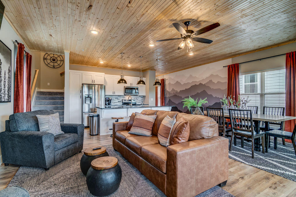 David Shawn Dr Indian Pt, Branson, MO 65616