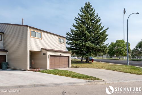1065 Santee Dr, Gillette, WY, 82716-5074 | Card Image