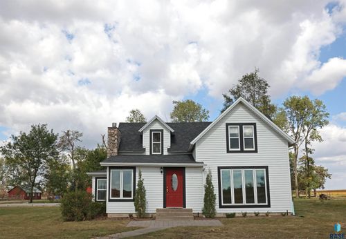 47368 290th St, Beresford, SD, 57004-6012 | Card Image