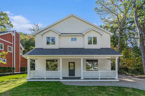 46304 Station Rd, New Buffalo, MI, 49117-8910 | Card Image