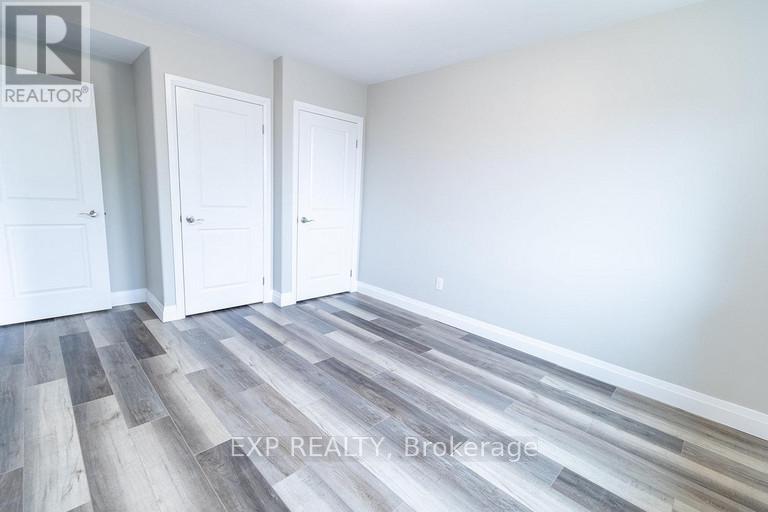 Residential Lease in Niagara Falls (Stamford) 5