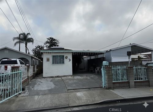 8217 Howe St, Paramount, CA, 90723-2716 | Card Image