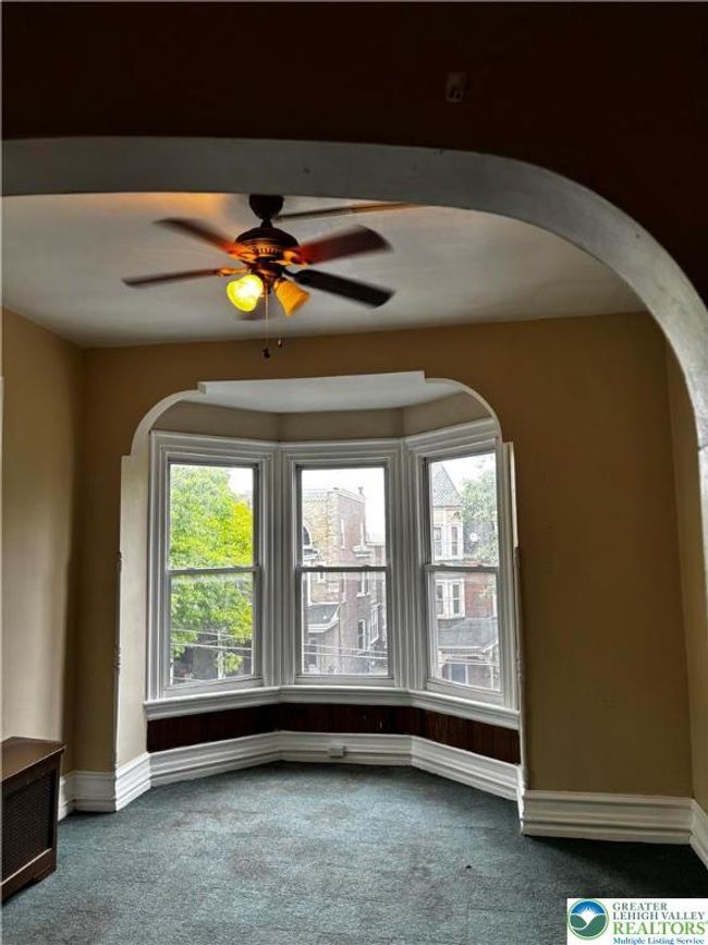 2 - 220 N 4 Th St, Condo with 5 bedrooms, 2 bathrooms and null parking in Allentown PA | Image 10