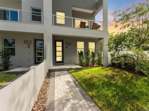 unit-4-102 W Adalee St, Tampa, FL, 33603-5724 | Card Image