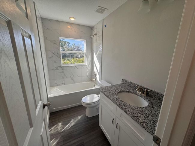 7305 Sun N Lake Blvd, House other with 4 bedrooms, 2 bathrooms and null parking in SEBRING FL | Image 12