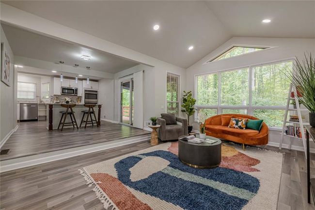 3349 Old Atlanta Rd, House other with 3 bedrooms, 2 bathrooms and 2 parking in Suwanee GA | Image 13