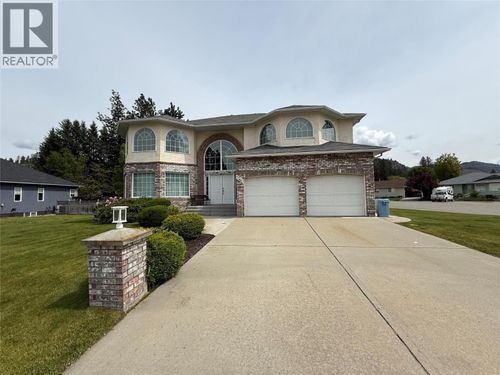 7760 Columbia Dr, Grand Forks, BC, V0H1H2 | Card Image