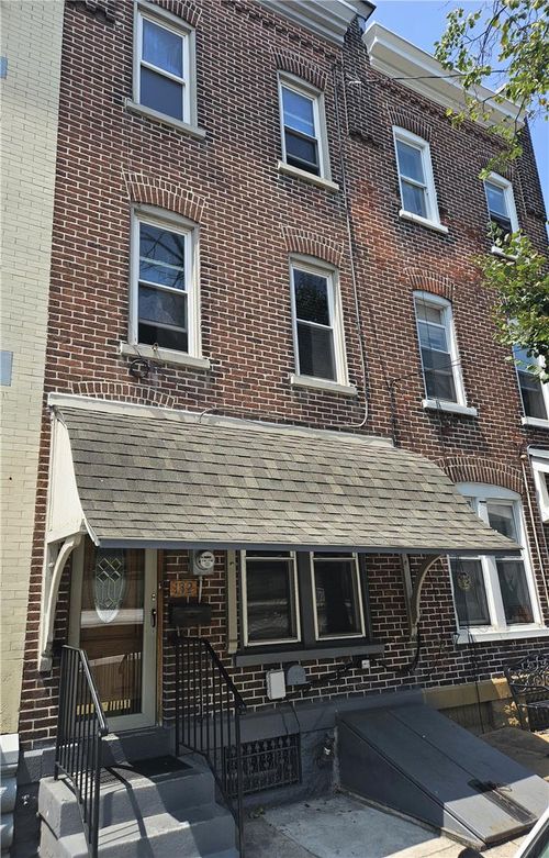 132 N 2nd St, Allentown, PA, 18101-1937 | Card Image