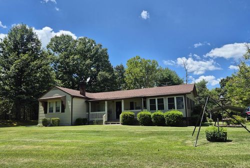 519 Buffalo Heights Rd, Farmville, VA, 23901-5517 | Card Image