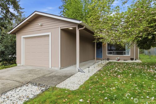 13033 31st Ave Ne, Seattle, WA, 98125-4409 | Card Image