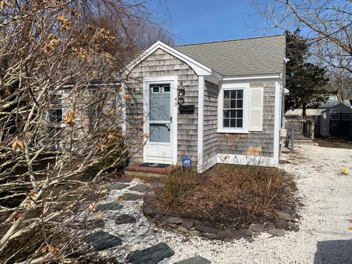 40 Murray Way, Hyannis, MA, 02601-4433 | Card Image