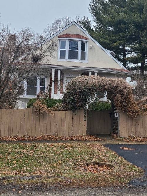 630 Whitney Ave, Winthrop Harbor, IL, 60096-1362 | Card Image