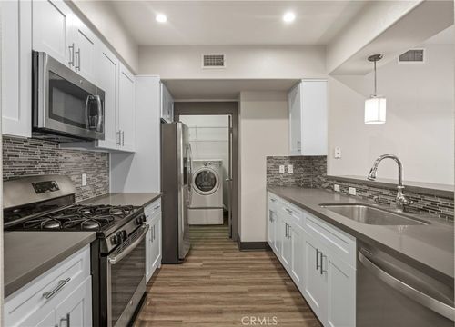 3211-24595 Town Center Dr, Valencia, CA, 91355 | Card Image