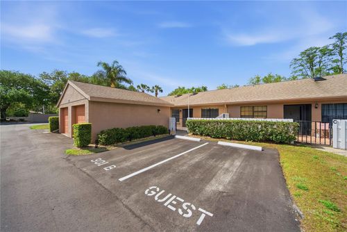 b-3135 Charter Club Dr, Tarpon Springs, FL, 34688-6541 | Card Image