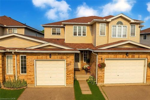 22 Chester Dr, Cambridge, ON, N1T2C4 | Card Image
