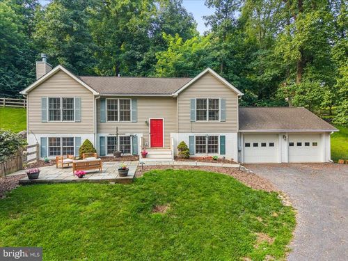 142 Lazy Livin Ln, FRONT ROYAL, VA, 22630-6045 | Card Image