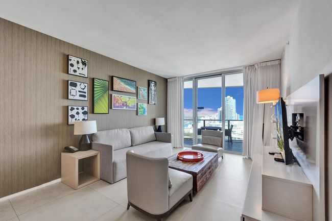 1910 - 4111 S Ocean Dr, Condo with 1 bedrooms, 1 bathrooms and null parking in Hollywood FL | Image 9
