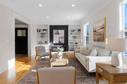 2320 Humboldt Ave S, Minneapolis, MN, 55405-2513 | Card Image