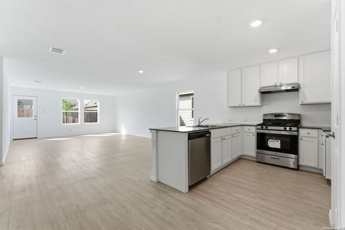 7638 Nessie Trl, San Antonio, TX, 78227-4456 | Card Image